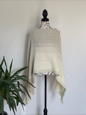 Neutral Cream and Hint of Green Waffle Weave Fringe Poncho